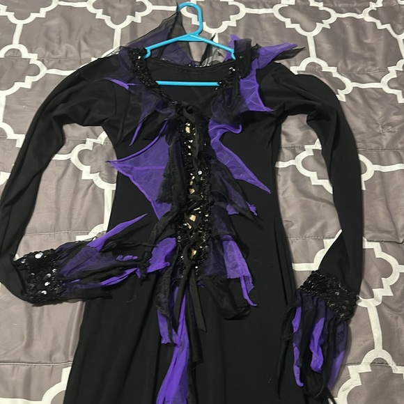 Halloween costume - Picture 4 of 7